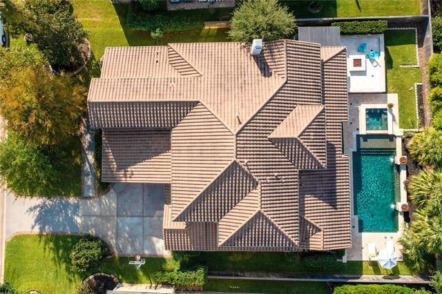 11 Hollyflower Place, The Woodlands, TX 77375