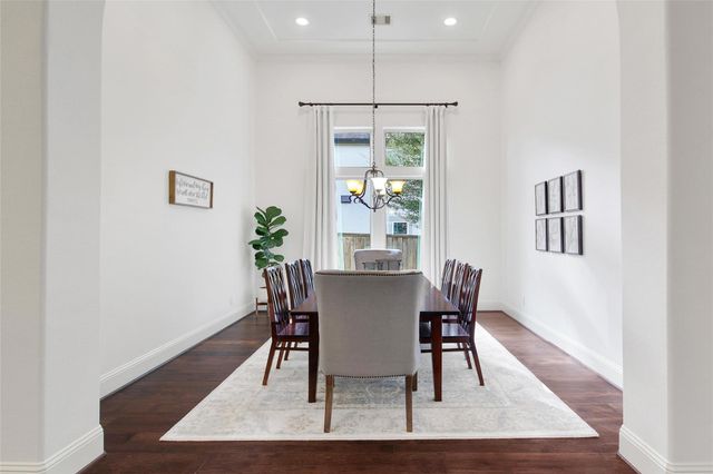 11 Hollyflower Place, The Woodlands, TX 77375