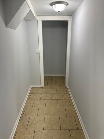 6344 S Eberhart Avenue 1, Chicago, IL 60637