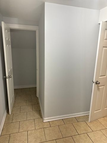 6344 S Eberhart Avenue 1, Chicago, IL 60637