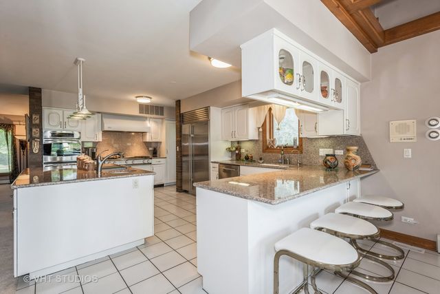 30W010 Smith Road, West Chicago, IL 60185