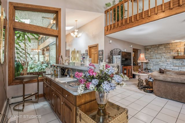 30W010 Smith Road, West Chicago, IL 60185