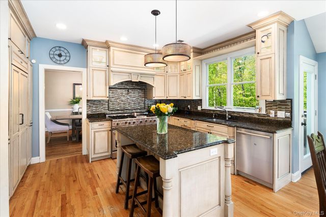 1 Woolen Court, North Salem, NY 10560