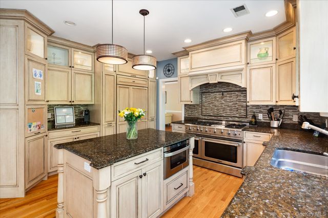 1 Woolen Court, North Salem, NY 10560
