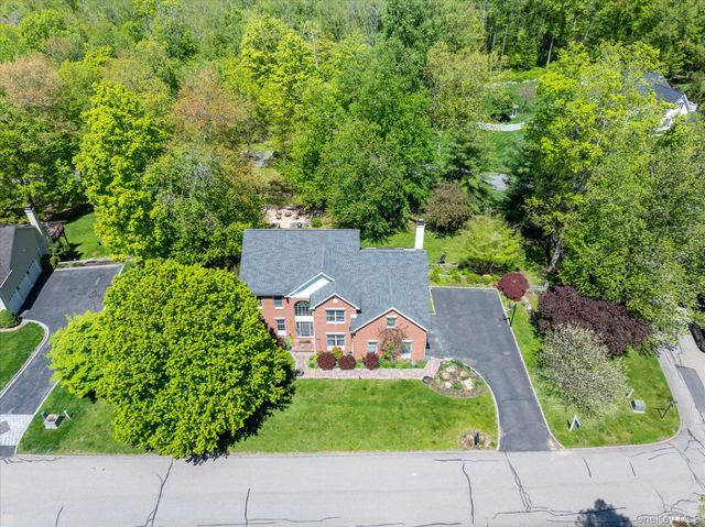 1 Woolen Court, North Salem, NY 10560