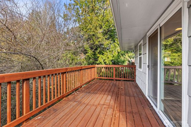 418 SW Canyon Loop, Winlock, WA 98596