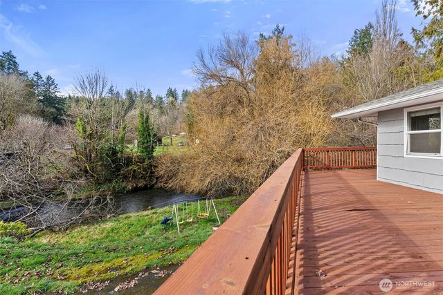 418 SW Canyon Loop, Winlock, WA 98596