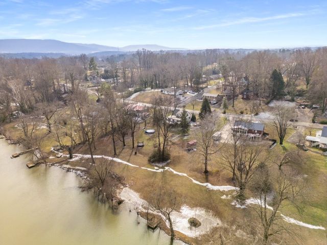 208 Westwood Dr, Mcminnville, TN 37110