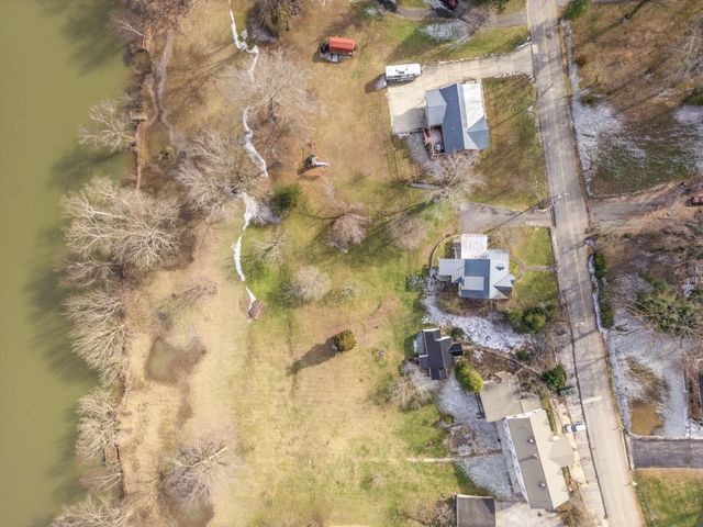 208 Westwood Dr, Mcminnville, TN 37110