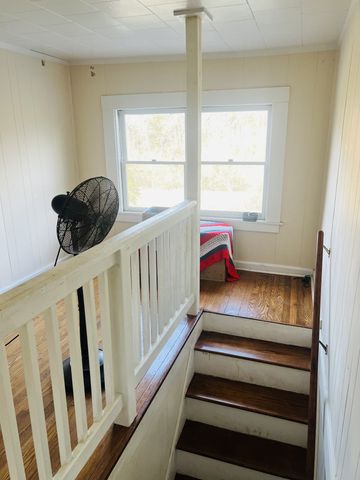 208 Westwood Dr, Mcminnville, TN 37110