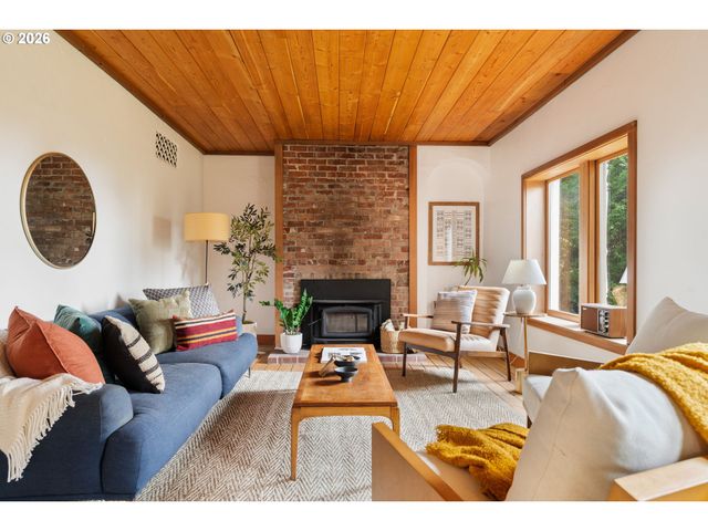 3366 Nw FRANKLIN Ct, Portland, OR 97210