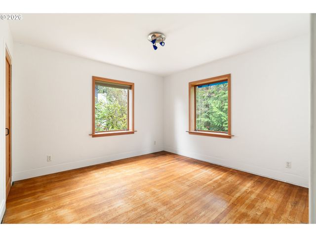 3366 Nw FRANKLIN Ct, Portland, OR 97210