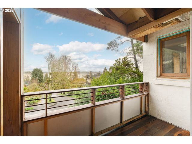 3366 Nw FRANKLIN Ct, Portland, OR 97210