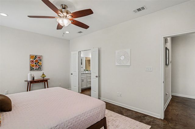 2425 S 16th Street, Waco, TX 76706