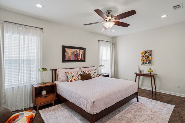 2425 S 16th Street, Waco, TX 76706