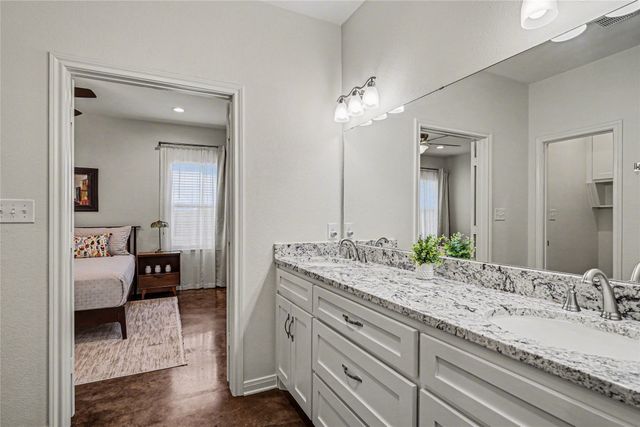 2425 S 16th Street, Waco, TX 76706