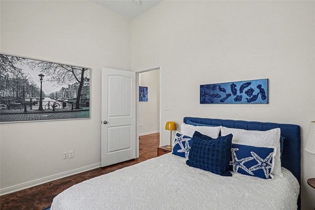 2425 S 16th Street, Waco, TX 76706