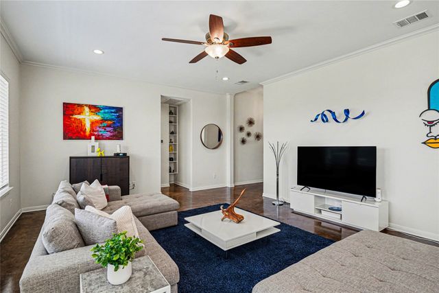 2425 S 16th Street, Waco, TX 76706