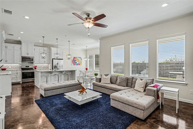 2425 S 16th Street, Waco, TX 76706