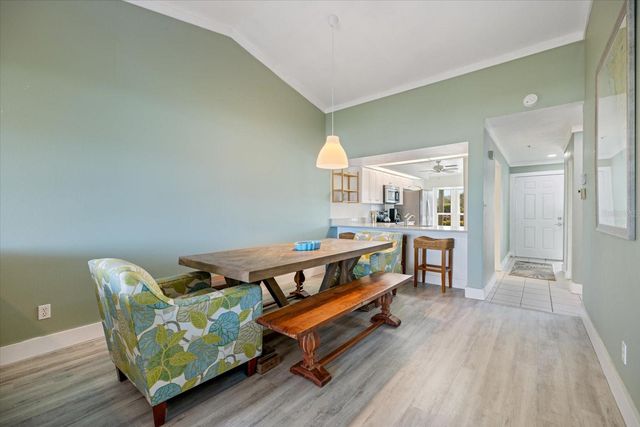 841 WATERSIDE DRIVE 202, Venice, FL 34285