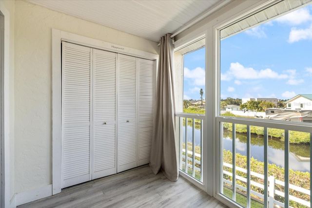 841 WATERSIDE DRIVE 202, Venice, FL 34285