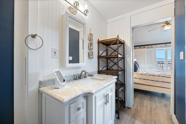 841 WATERSIDE DRIVE 202, Venice, FL 34285