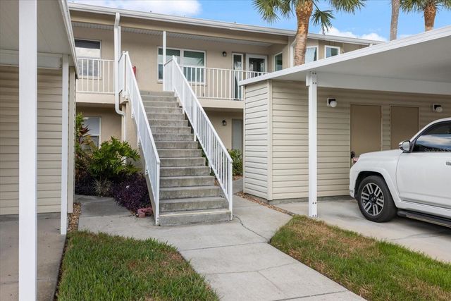841 WATERSIDE DRIVE 202, Venice, FL 34285