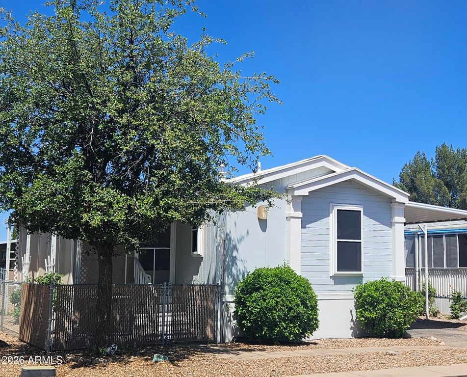 Image 1 of property listing at 654 S Nature Way, Sierra Vista, AZ 85635