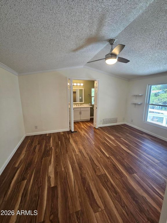 Image 17 of property listing at 654 S Nature Way, Sierra Vista, AZ 85635