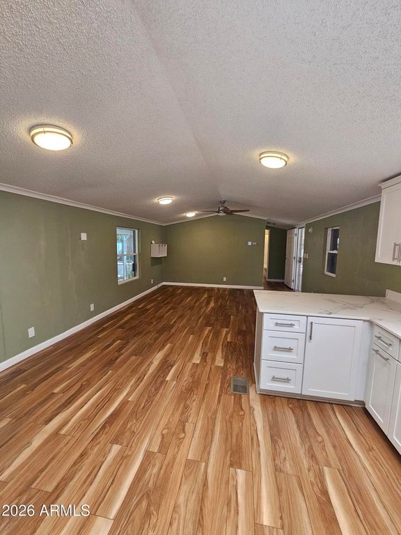 Image 8 of property listing at 654 S Nature Way, Sierra Vista, AZ 85635
