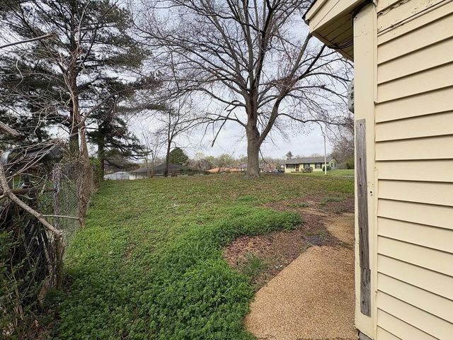 3759 MCCAIN RD, Memphis, TN 38109