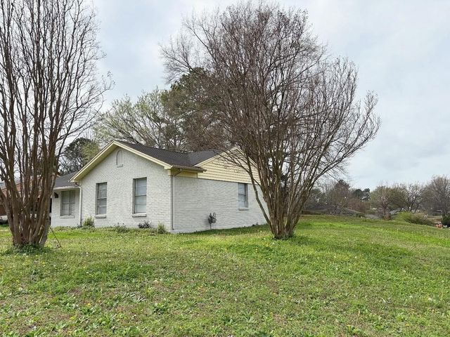 3759 MCCAIN RD, Memphis, TN 38109