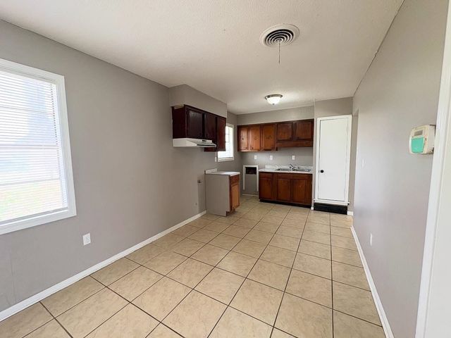 3759 MCCAIN RD, Memphis, TN 38109