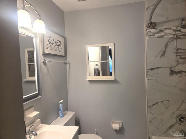 1201 Belair Rd, Pensacola, FL 32505