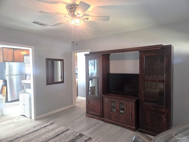 1201 Belair Rd, Pensacola, FL 32505