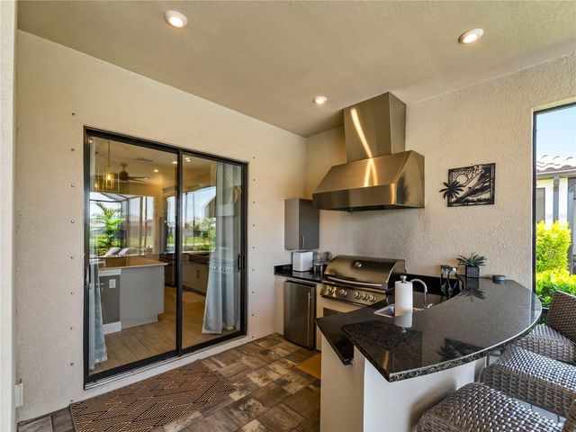 6249 MESA GLEN, Bradenton, FL 34203