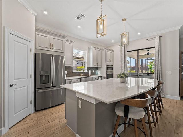 6249 MESA GLEN, Bradenton, FL 34203
