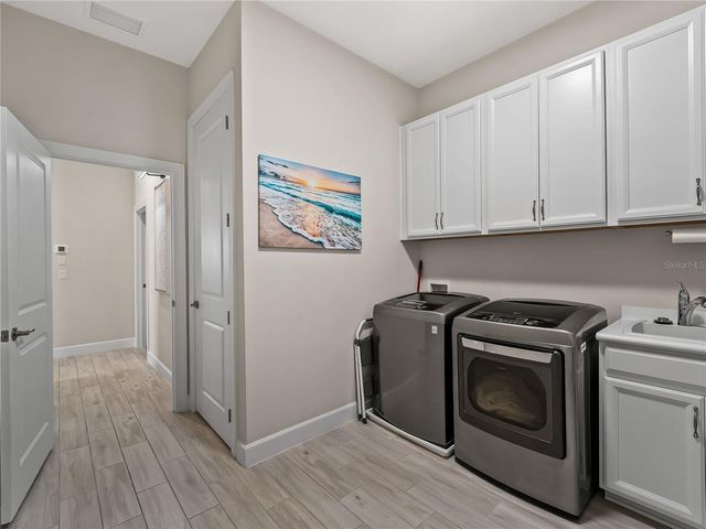 6249 MESA GLEN, Bradenton, FL 34203