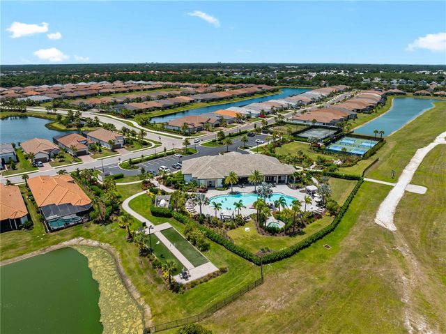 6249 MESA GLEN, Bradenton, FL 34203