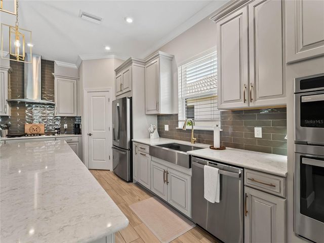 6249 MESA GLEN, Bradenton, FL 34203