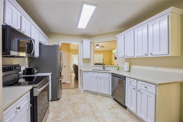 469 Cedar Trail, Winder, GA 30680