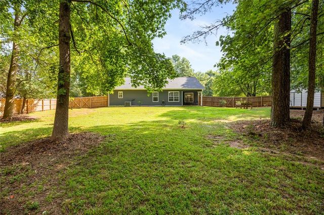 469 Cedar Trail, Winder, GA 30680