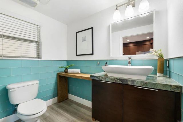 687 S Coast Highway 101 237, Encinitas, CA 92024