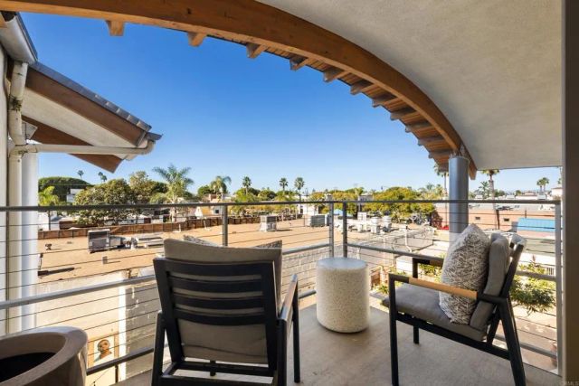 687 S Coast Highway 101 237, Encinitas, CA 92024