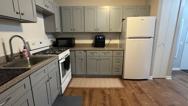 4850 S Lake Park Avenue 709, Chicago, IL 60615