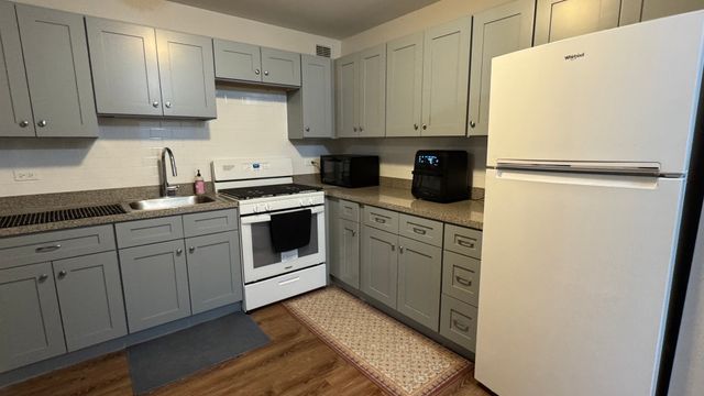 4850 S Lake Park Avenue 709, Chicago, IL 60615