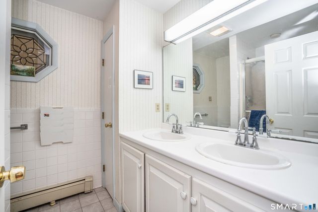 52 Greenhouse Boulevard, West Hartford, CT 06110