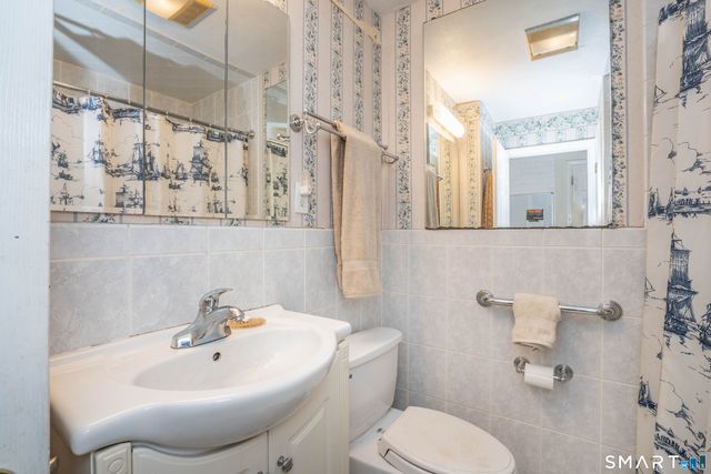 52 Greenhouse Boulevard, West Hartford, CT 06110