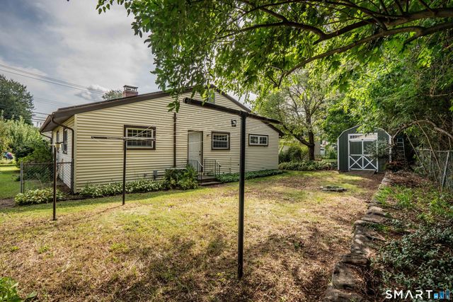 52 Greenhouse Boulevard, West Hartford, CT 06110