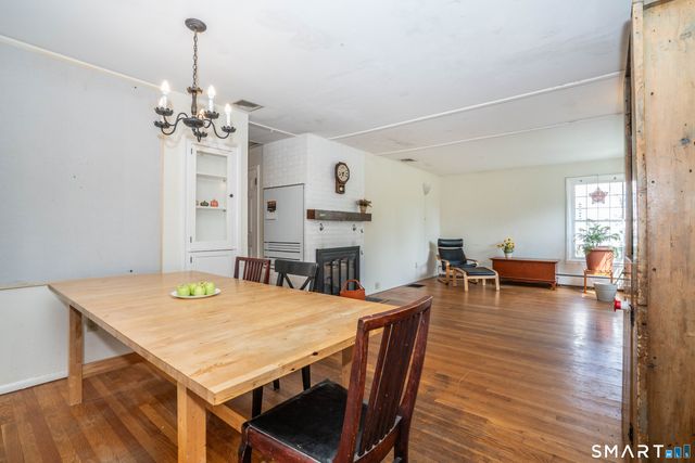 52 Greenhouse Boulevard, West Hartford, CT 06110